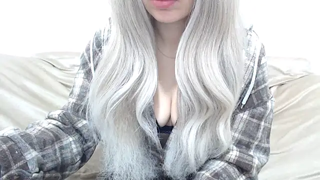  kitty Rose  online show from February 18, 2026, 3:24 am