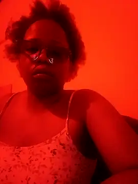 SWEETCLITYxxx online show from November 29, 2025, 6:00 pm