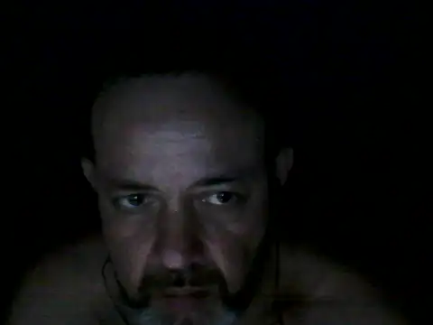 Snapshot of Leocesar37 chatting on September 13, 2025, 4:56 am Leocesar37 online show from September 13, 2025, 4:56 am
