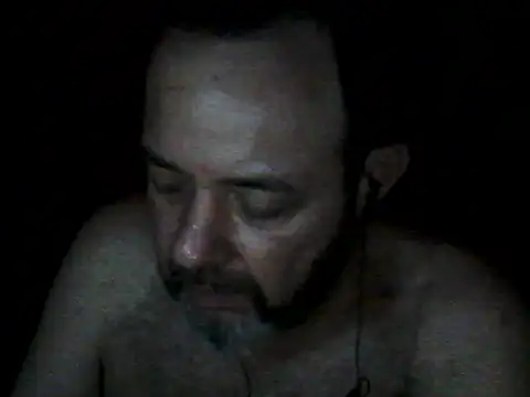 Snapshot of Leocesar37 chatting on September 16, 2025, 6:25 am Leocesar37 online show from September 16, 2025, 6:25 am