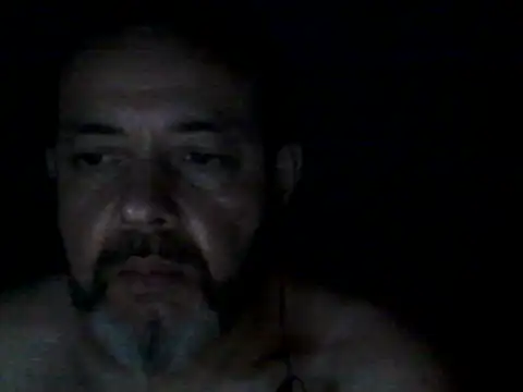 Snapshot of Leocesar37 chatting on September 18, 2025, 6:04 am Leocesar37 online show from September 18, 2025, 6:04 am