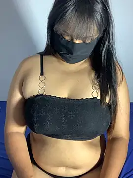 Snapshot of Jeroliee_viyana chatting on July 2, 2026, 3:23 am Jeroliee viyana online show from July 2, 2026, 3:23 am