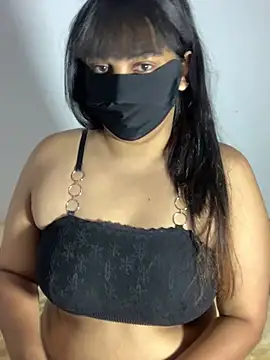 Snapshot of Jeroliee_viyana chatting on July 5, 2026, 4:19 am Jeroliee viyana online show from July 5, 2026, 4:19 am