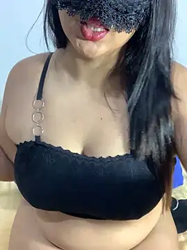 Snapshot of Jeroliee_viyana chatting on July 29, 2026, 6:50 pm Jeroliee viyana online show from July 29, 2026, 6:50 pm