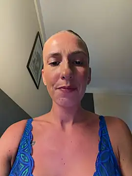 lola tentatiion online show from July 11, 2026, 7:38 pm