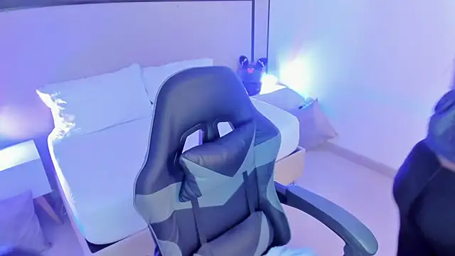 Snapshot of emma_collson chatting on September 26, 2025, 2:37 am emma collson online show from September 26, 2025, 2:37 am