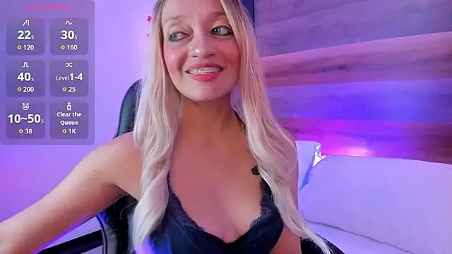 Snapshot of emma_collson chatting on October 22, 2025, 3:45 pm emma collson online show from October 22, 2025, 3:45 pm