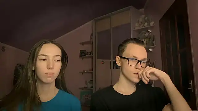 Alex17am online show from February 5, 2026, 6:45 pm