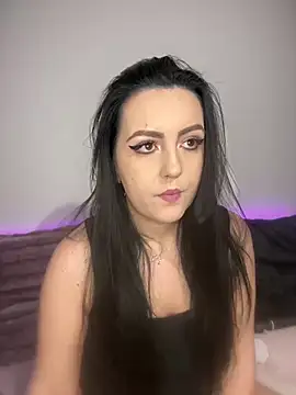 Ariel  Blossom online show from January 3, 2025, 4:27 pm