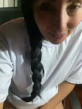 yaralyminjo2 online show from January 29, 2025, 12:54 am