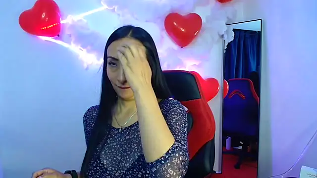 yaralyminjo2 online show from February 13, 2025, 1:26 pm