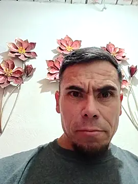 Hot796 online show from December 22, 2025, 8:55 am