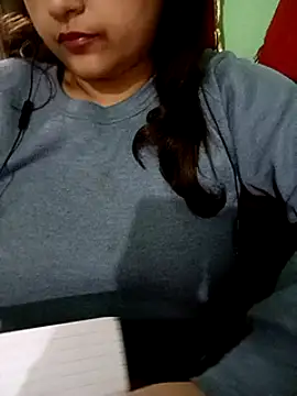 Snapshot of Sexy_Queen6 chatting on January 24, 2025, 8:23 am Sexy Queen6 online show from January 24, 2025, 8:23 am