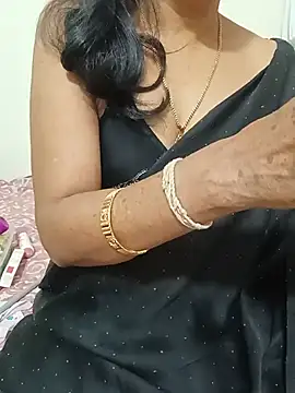Snapshot of Saroj-Shah chatting on July 2, 2026, 3:29 pm Saroj-Shah online show from July 2, 2026, 3:29 pm