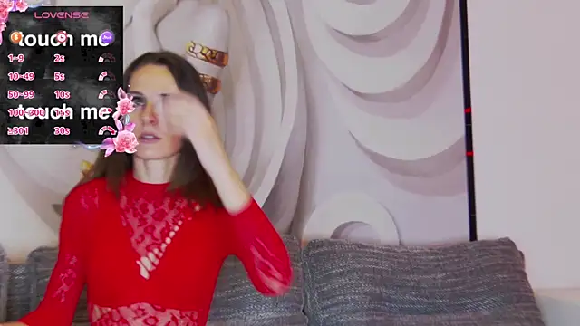 hailey peach online show from September 19, 2025, 5:02 pm