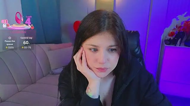 Jenna Adams  online show from April 4, 2026, 12:53 am