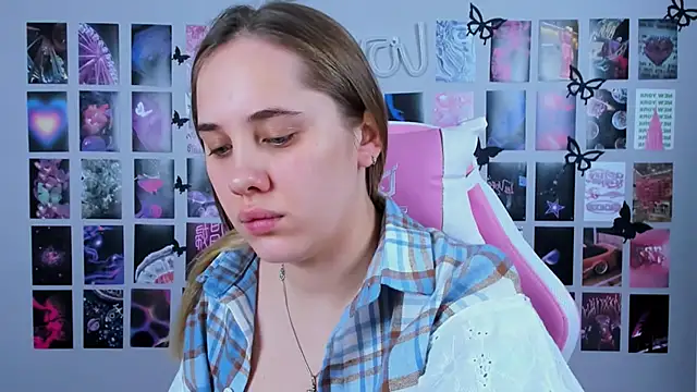 MiaMilas online show from February 13, 2025, 6:20 am