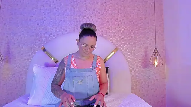 sophie 1 online show from January 26, 2025, 10:02 pm