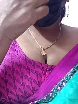 mallu-sumi online show from March 1, 2026, 9:06 pm