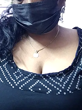 Snapshot of mallu-sumi chatting on March 15, 2026, 9:43 pm mallu-sumi online show from March 15, 2026, 9:43 pm