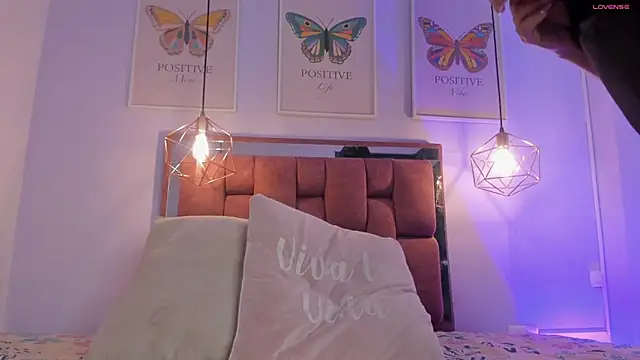 Snapshot of kristakinnky chatting on September 29, 2025, 1:38 pm kristakinnky online show from September 29, 2025, 1:38 pm