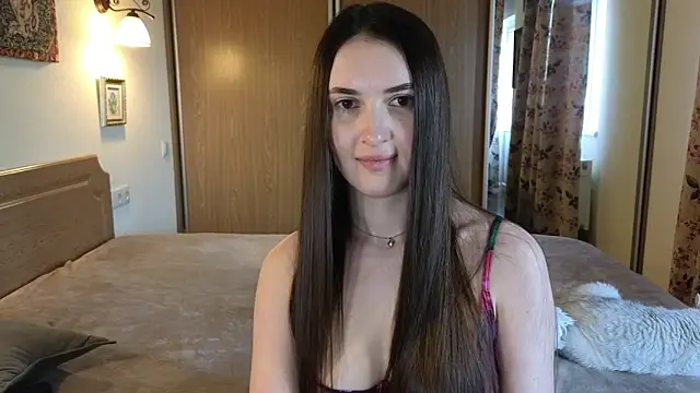 Snapshot of Tutti_Frutt1s chatting on June 18, 2026, 9:14 am Tutti Frutt1s online show from June 18, 2026, 9:14 am