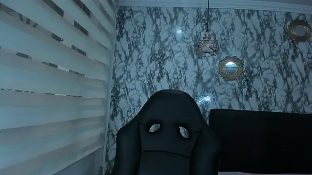 Snapshot of Emily_Trujillo chatting on March 4, 2026, 5:30 pm Emily Trujillo online show from March 4, 2026, 5:30 pm