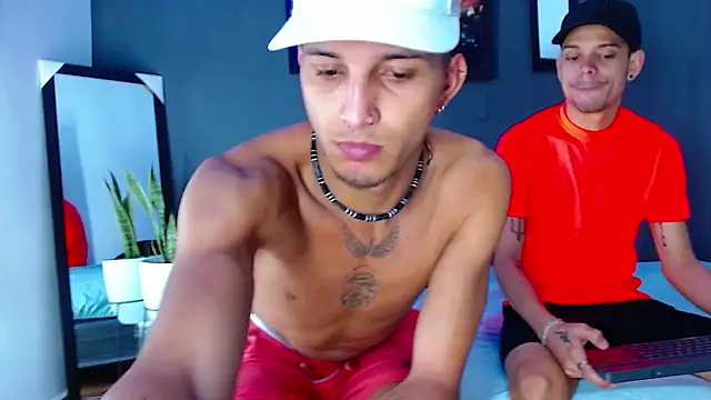 Friendsofeverything  online show from December 23, 2024, 4:17 pm