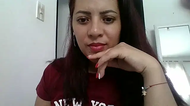 Snapshot of Anne_kis chatting on December 21, 2024, 3:31 pm Anne kis online show from December 21, 2024, 3:31 pm