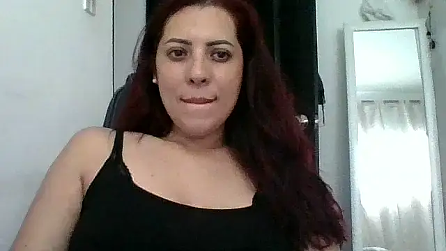 Snapshot of Anne_kis chatting on February 6, 2025, 5:51 pm Anne kis online show from February 6, 2025, 5:51 pm