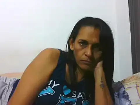 latinbrunettet online show from February 18, 2025, 8:58 pm