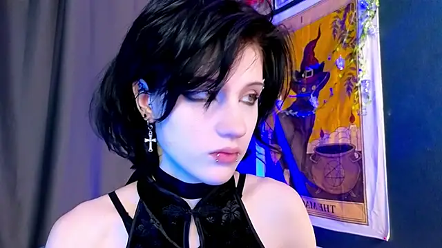 dark vamp  online show from December 29, 2024, 8:58 pm