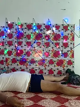 PeaCoooock online show from October 21, 2025, 4:51 pm