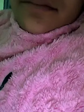 PeaCoooock online show from December 5, 2025, 4:14 pm