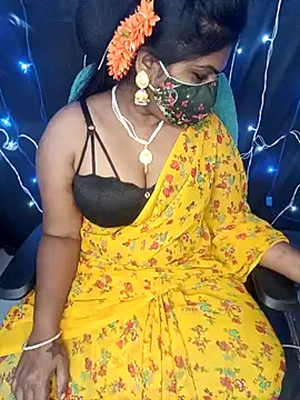 Snapshot of honey-sexy chatting on December 13, 2024, 8:41 am honey-sexy online show from December 13, 2024, 8:41 am
