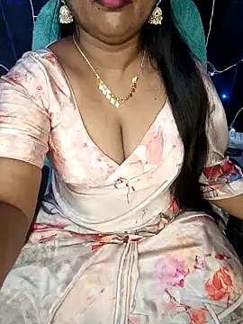 Snapshot of honey-sexy chatting on January 9, 2025, 11:25 am honey-sexy online show from January 9, 2025, 11:25 am