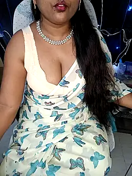 Snapshot of honey-sexy chatting on February 11, 2025, 9:42 am honey-sexy online show from February 11, 2025, 9:42 am