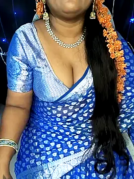 Snapshot of honey-sexy chatting on February 26, 2025, 9:53 am honey-sexy online show from February 26, 2025, 9:53 am