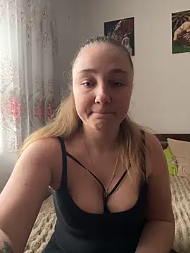 Snapshot of Joannakiss chatting on February 7, 2026, 11:47 am Joannakiss online show from February 7, 2026, 11:47 am