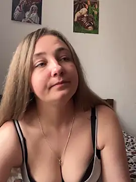 Snapshot of Joannakiss chatting on May 1, 2026, 10:20 am Joannakiss online show from May 1, 2026, 10:20 am