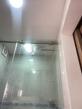 dolcebella online show from December 31, 2024, 7:40 pm