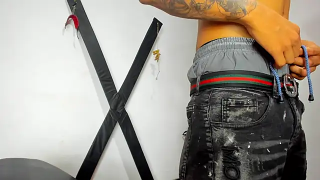 Hana and Zeta online show from March 6, 2025, 12:19 pm