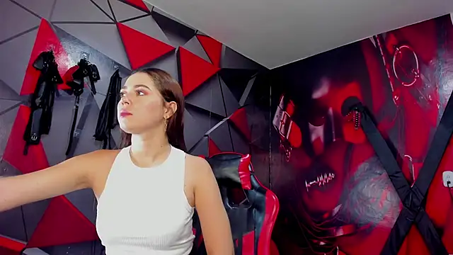 Hana and Zeta online show from September 10, 2025, 12:05 pm