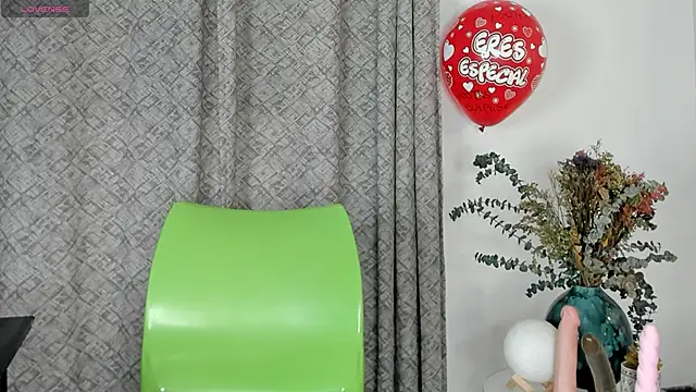 angelswets online show from September 20, 2025, 2:51 pm