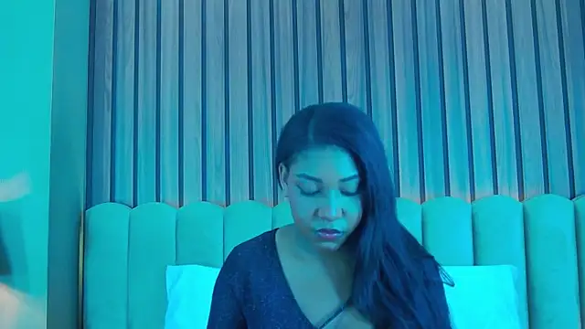 VanessaGlenn online show from March 3, 2025, 3:20 pm