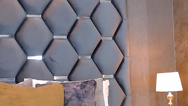 VanessaGlenn online show from February 7, 2026, 7:39 pm