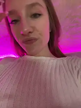 Snapshot of beautiful_angel chatting on March 13, 2025, 10:43 pm beautiful angel online show from March 13, 2025, 10:43 pm