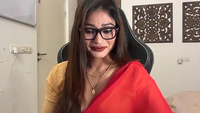 Snapshot of GoddessAnna chatting on November 18, 2025, 6:01 pm GoddessAnna online show from November 18, 2025, 6:01 pm