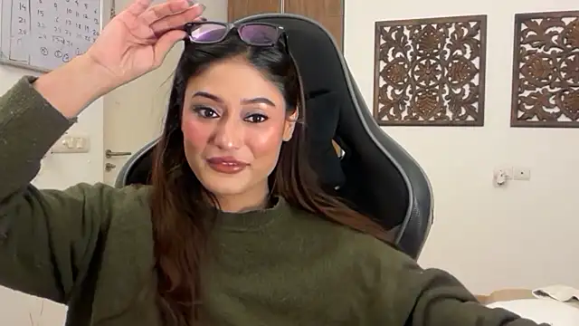 Snapshot of GoddessAnna chatting on November 30, 2025, 4:33 pm GoddessAnna online show from November 30, 2025, 4:33 pm