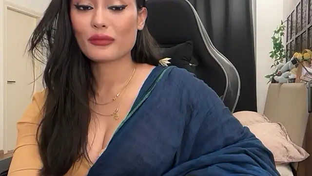 Snapshot of GoddessAnna chatting on March 1, 2026, 5:04 pm GoddessAnna online show from March 1, 2026, 5:04 pm